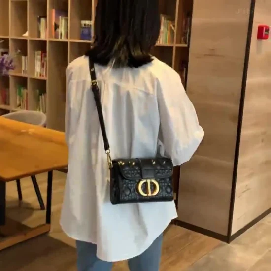 Guangzhou 1: 1 Handbag Ladies Genuine Leather L Bag V High Quality Envelope Vintage Women Handbags